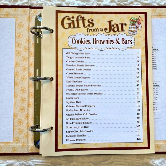 Cookbook: Gifts from a Jar: Cookies, Brownies & Bars Book - Picture 2 of 10